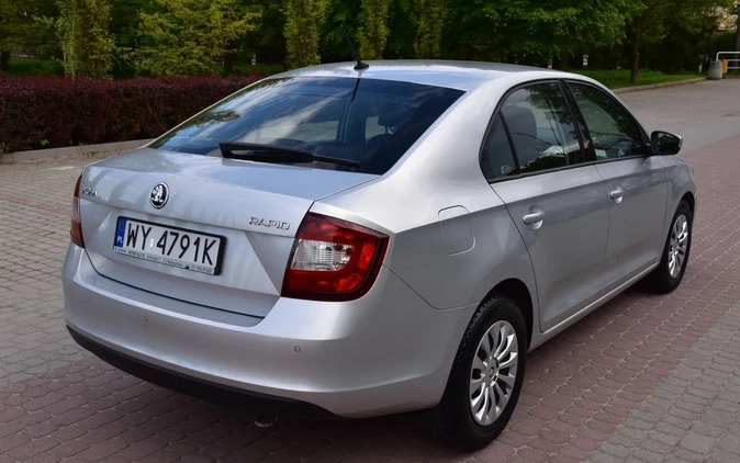 Skoda RAPID cena 42400 przebieg: 147899, rok produkcji 2017 z Rzeszów małe 781